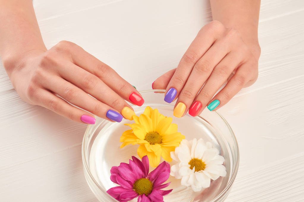 Blends of Enthralling Colorful Nails