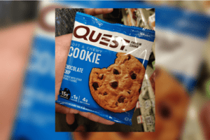 quest chocolate chip cookie